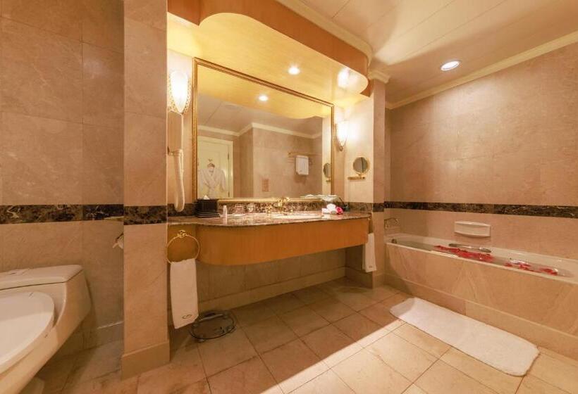 Люкс Повышенной Комфортности, Grand Noble Hotel Dongguan