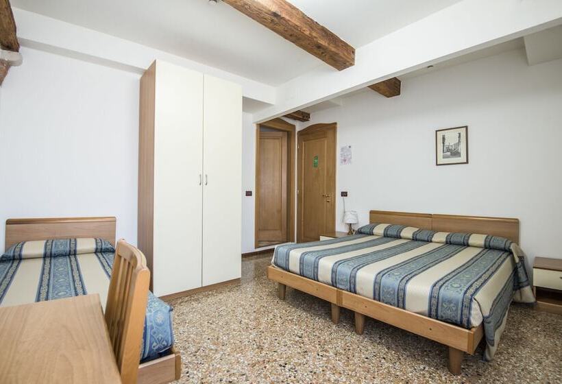 اتاق استاندارد سه نفره, Casa Sant Andrea
