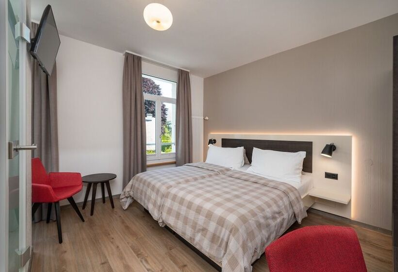 标准三人间, Derby Interlaken   Action & Relax Hub
