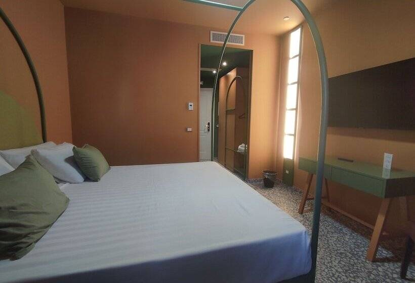اتاق استاندارد, Nuvo