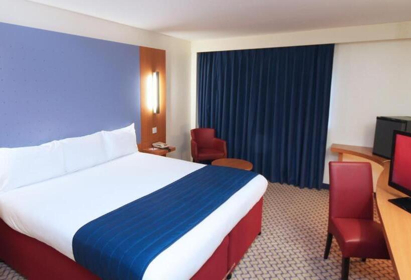 Семейный Номер, Ramada London North