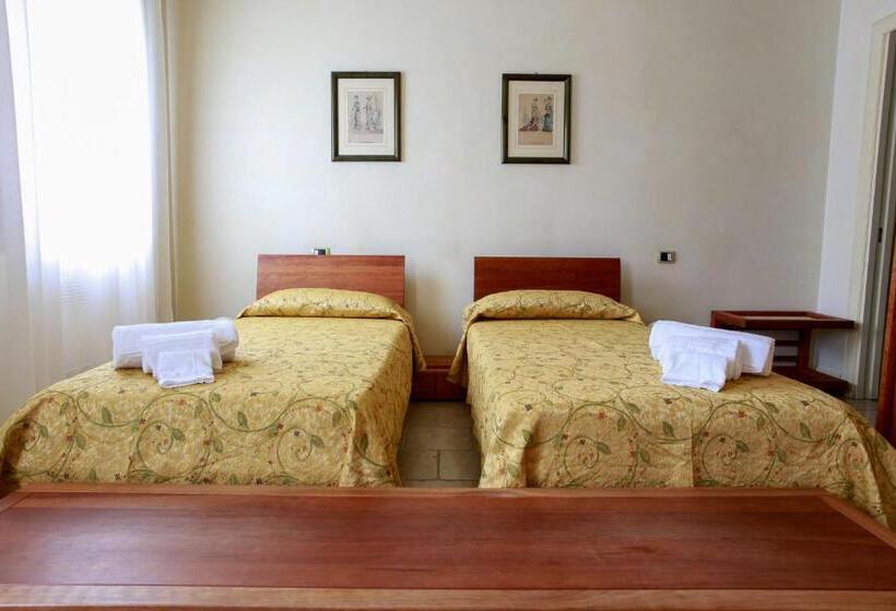 Номер Стандарт, Relais Villa Selvatico