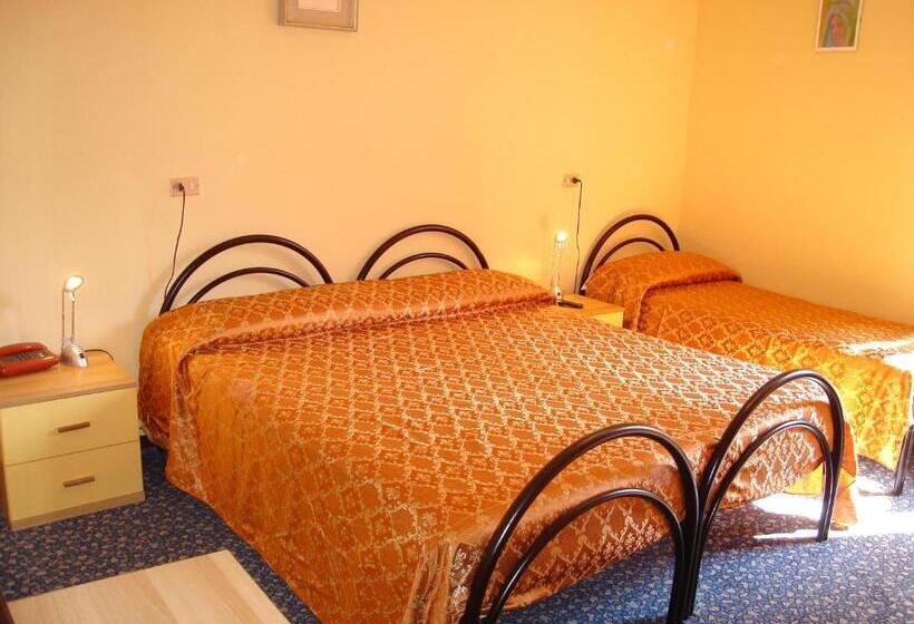 اتاق استاندارد سه نفره, Spampatti
