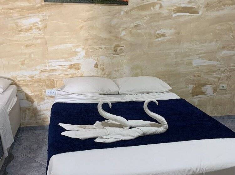 غرفة قياسية ثلاثية, Pousada Casa Porto