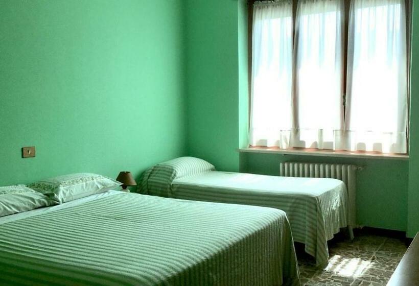 标准三人间, Albergo San Candido