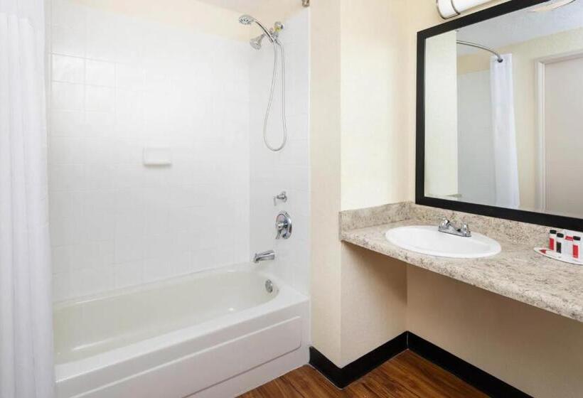 Стандартный Номер Кровать Кинг, Days Inn By Wyndham Macon I75 North