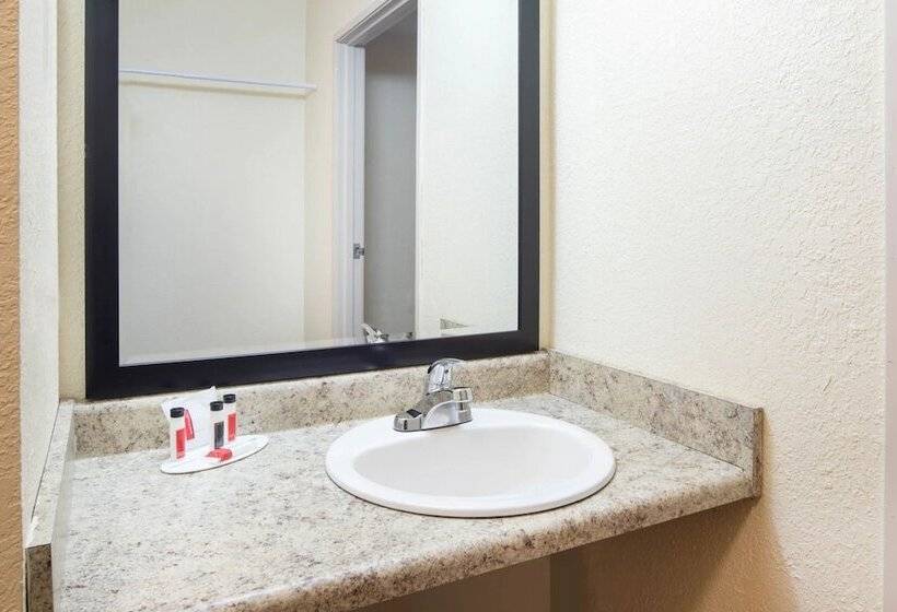 Номер Стандарт 2 Двуспальные Кровати, Days Inn By Wyndham Macon I75 North