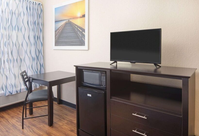 Номер Стандарт 2 Двуспальные Кровати, Days Inn By Wyndham Macon I75 North