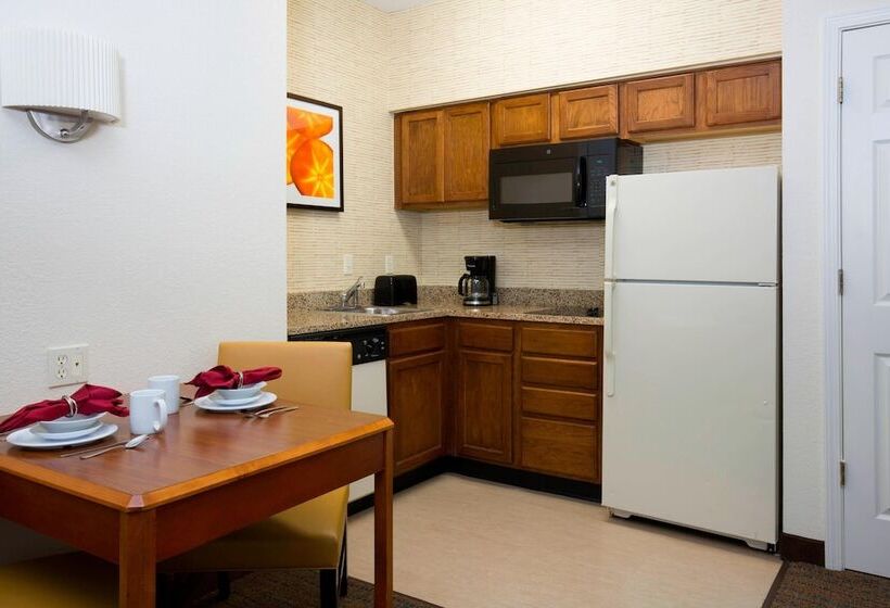 스위트, Residence Inn Kansas City Olathe