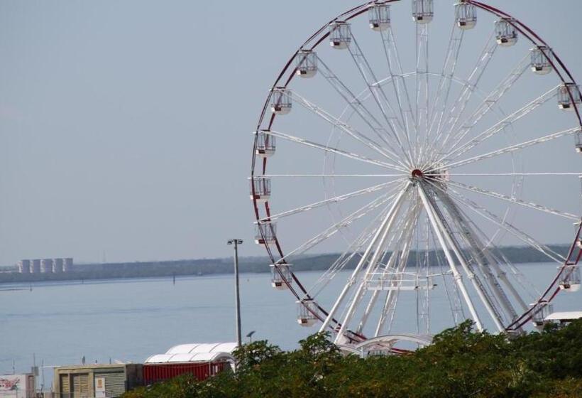 1 Bedroom Apartment Lake View, Darwin Waterfront Short Stay Apartments