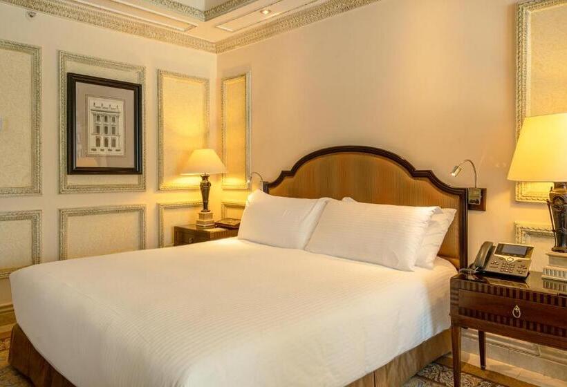 Номер Superior Кровать Кинг, Dar Al Tawhid Intercontinental Makkah, An Ihg