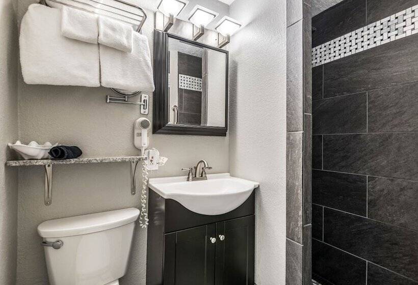 Номер Стандарт 2 Двуспальные Кровати, Bothwell Sedalia Central District, Ascend Hotel Collection