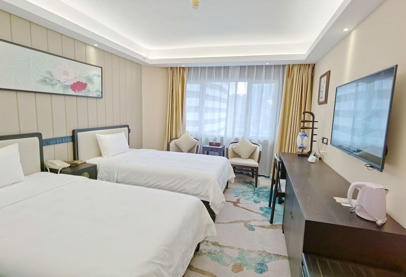 Номер Стандарт, Guangdong Hotel Free Shuttle & Registration Counter Service During Canton Fair
