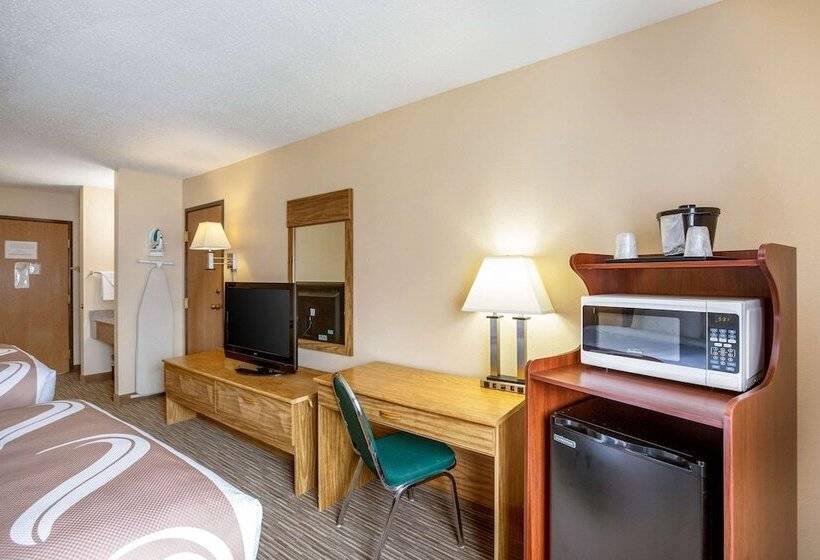 Номер Стандарт 2 Двуспальные Кровати, Quality Inn   Storm Lake