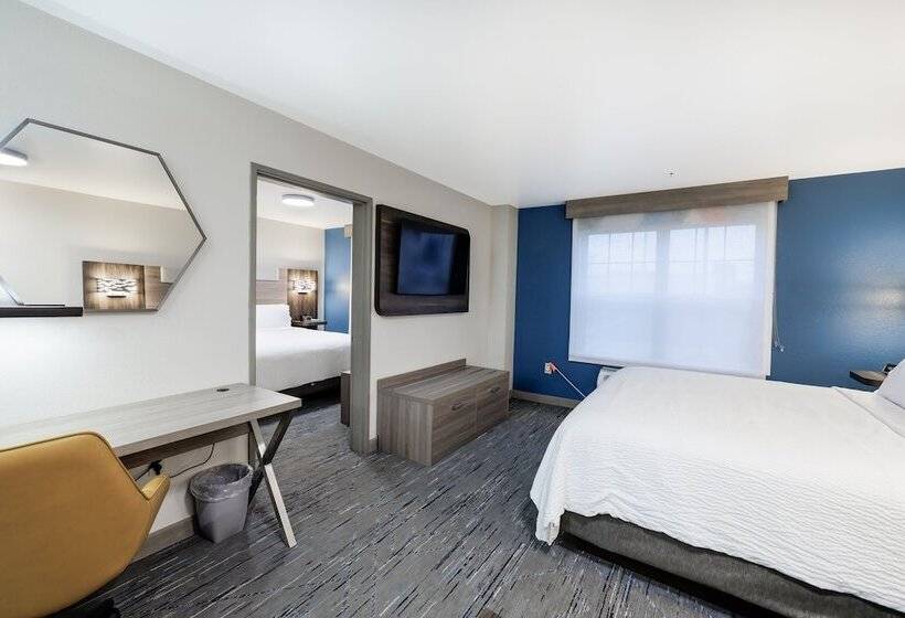 Люкс, Holiday Inn Express & Suites Zion By Ihg