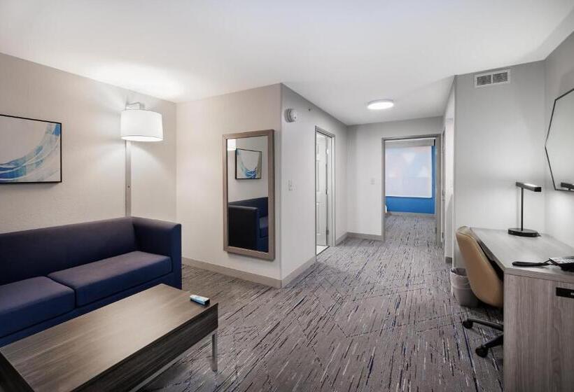 Люкс Кровать Кинг, Holiday Inn Express & Suites Zion By Ihg