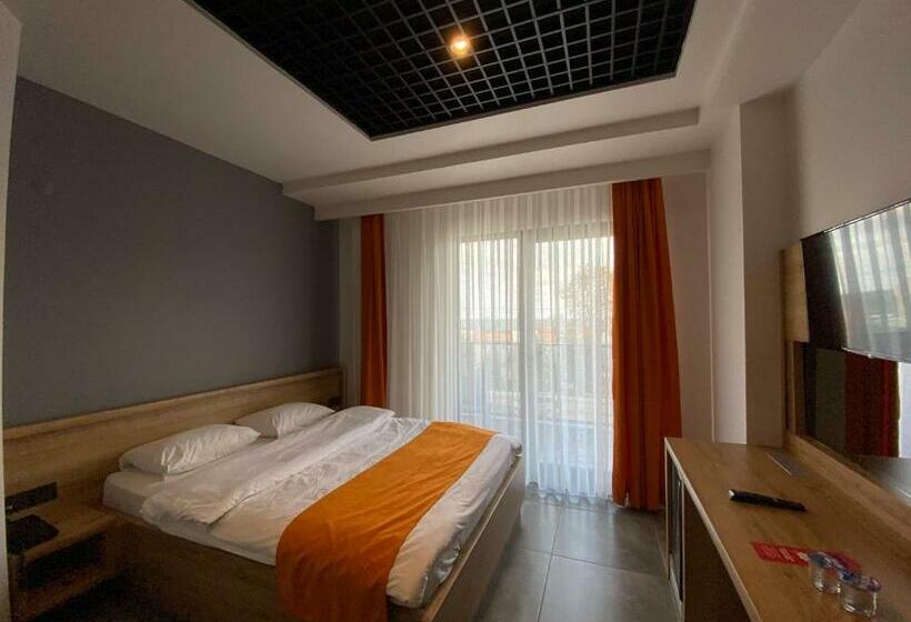 带阳台的豪华间, Csk Otel