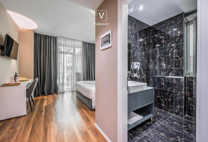 디럭스 룸 도시 전망, Vh Eurostar Tirana Hotel Congress & Tirana Spa