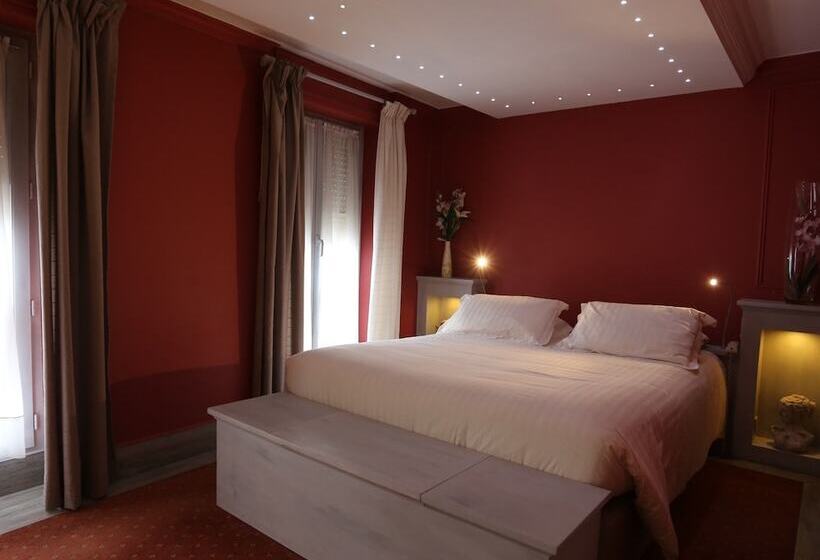 Номер Стандарт, L Hôtel Le Cheval Noir