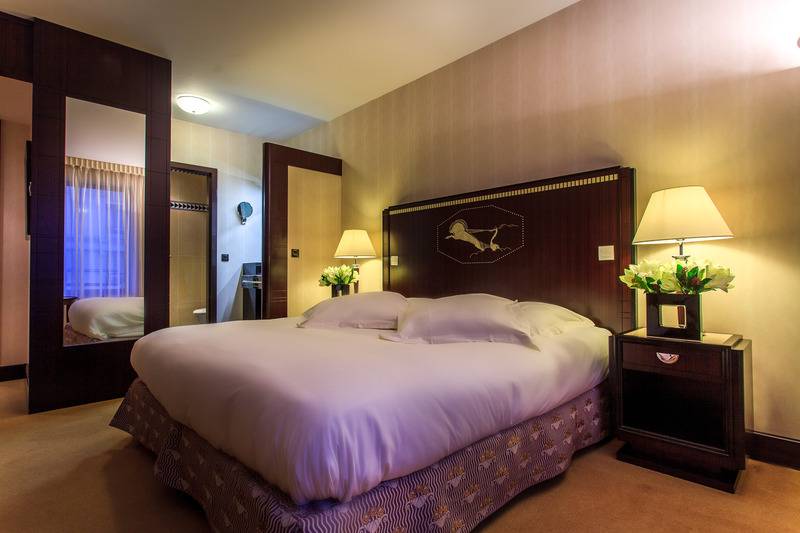 اتاق لوکس با چشم‌انداز باغ, Hotel Du Collectionneur Arc De Triomphe