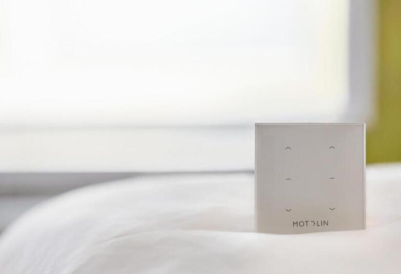 장애인을 위한 스위트, Holiday Inn Express & Suites Philadelphia   Mt Laurel, An Ihg
