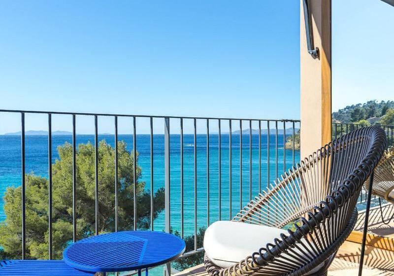 Номер Deluxe Вид на Море с Балконом, Hôtel Le Bailli De Suffren