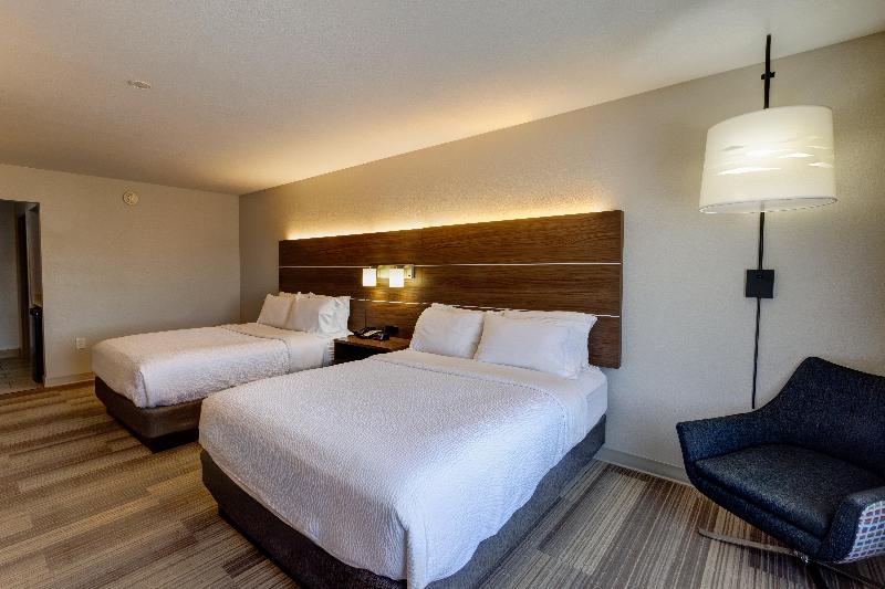 Люкс Кровать Кинг, Quality Inn Mitchell I 90