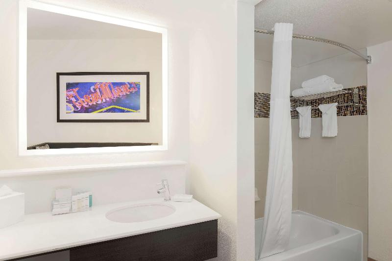 Люкс Кровать Кинг, Hampton Inn & Suites Austindowntown/convention Center