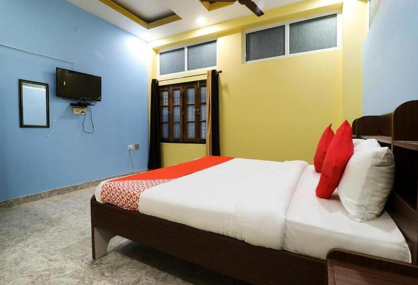 Номер Стандарт, Flagship Fanatic Inn And Banquet Near Chaudhary Charan Singh International Airport