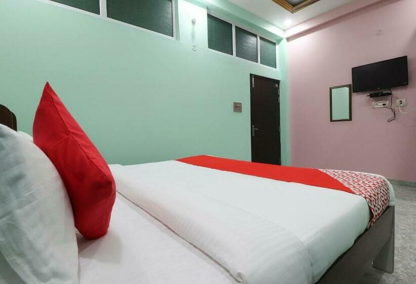 Номер Стандарт, Flagship Fanatic Inn And Banquet Near Chaudhary Charan Singh International Airport