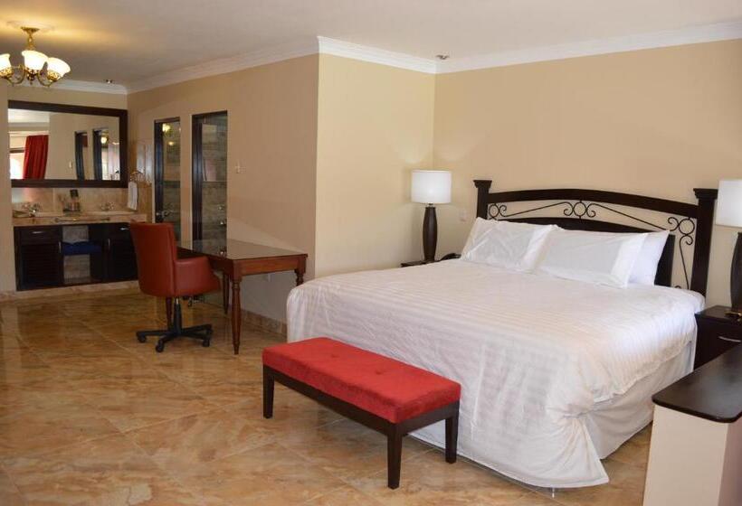 스위트 킹사이즈 침대, Hacienda San Juan Resort
