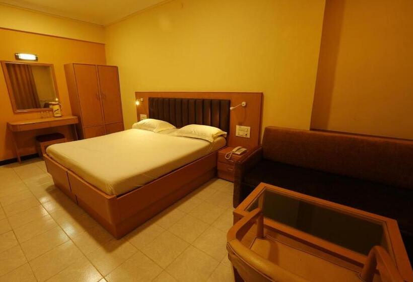 Номер Deluxe, Ravikiran Alibaug