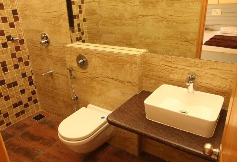 Номер Deluxe, Ravikiran Alibaug