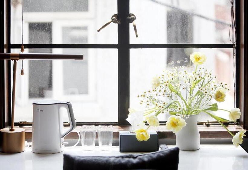 스탠다드 발코니 룸, Shanghai Downtown Hills Boutique Guesthouse   Near Metro Line 7, Exit 3, Changping Road