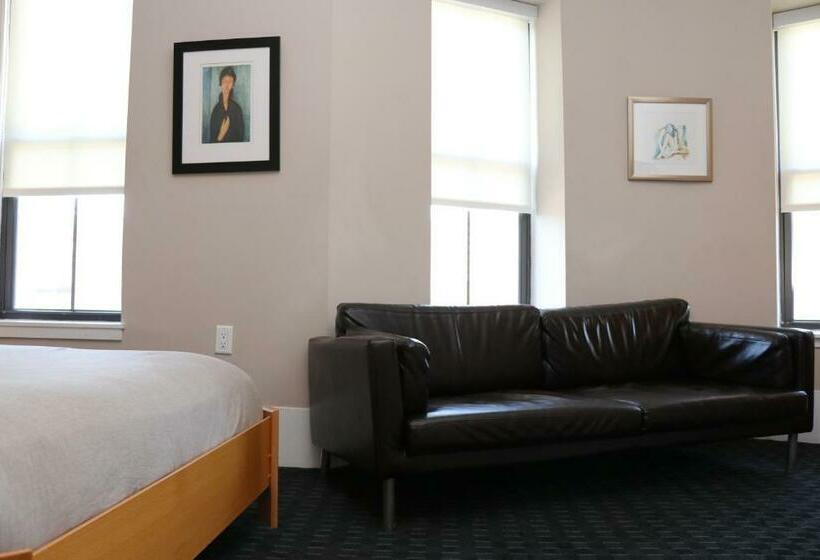 스탠다드 스튜디오, Stylish Studio In Boston Brownstone, C.ave #21
