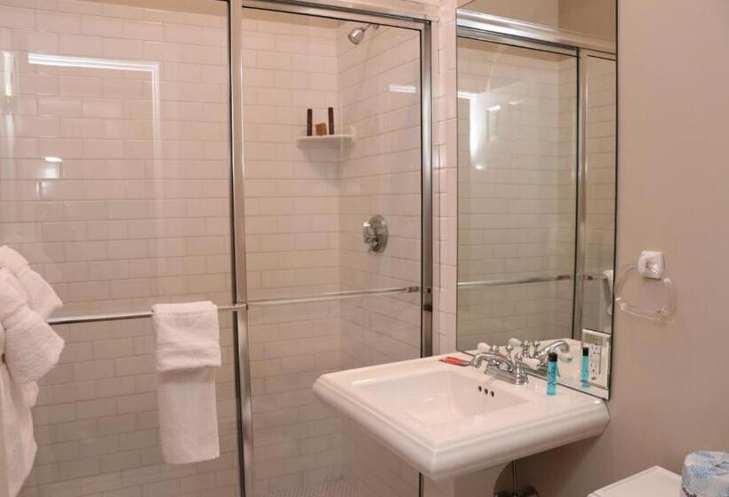 스탠다드 스튜디오, Stylish Studio In Boston Brownstone, C.ave #21