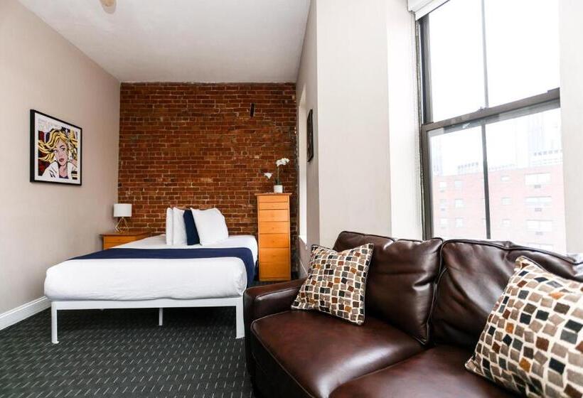 스탠다드 스튜디오, Stylish Studio In Boston Brownstone, C.ave #21