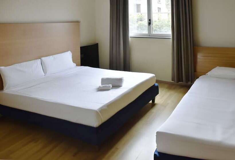Номер Стандарт Трехместный, B&B HOTEL Milano Cologno Studios