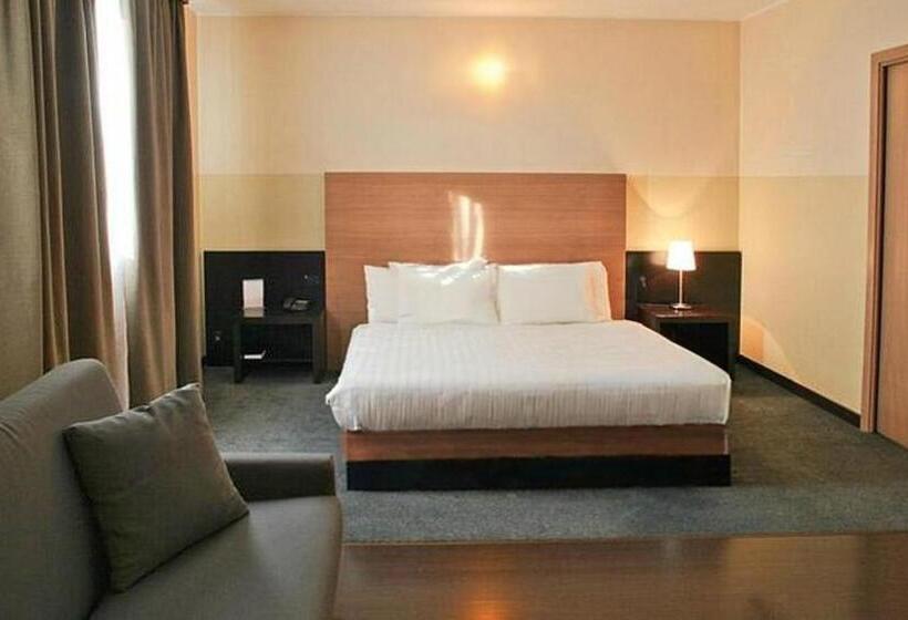 Люкс, B&B HOTEL Milano Cologno Studios