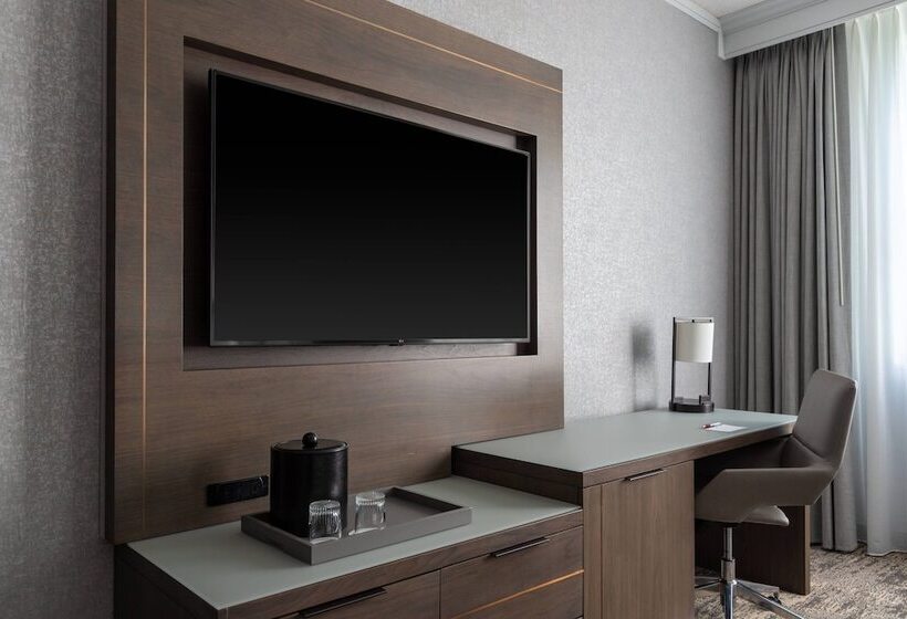 Quarto standard, Courtyard By Marriott Chicago At Medical District Uic