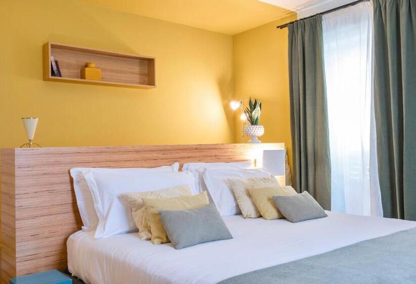 سوییت جونیور, Archè Design Rooms And Suites