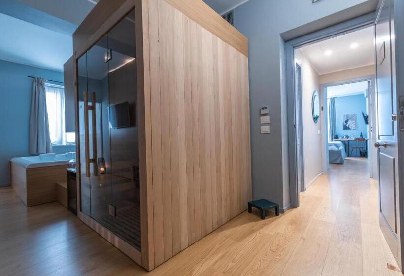 سوییت با استخر, Archè Design Rooms And Suites