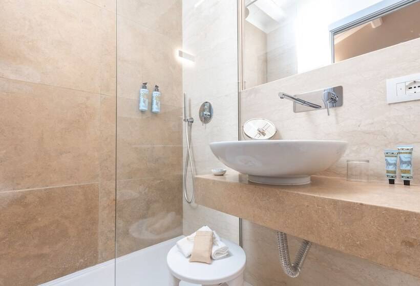 اتاق اکونومی, Archè Design Rooms And Suites