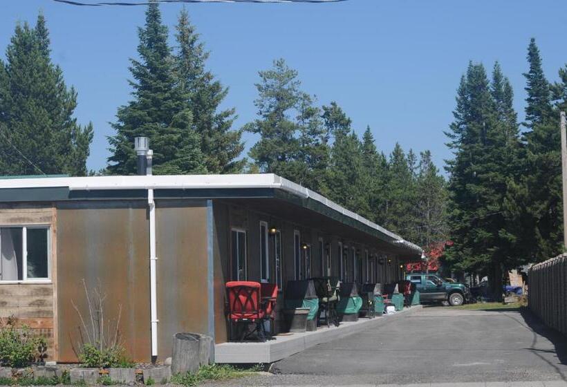 Студия Deluxe, Yellowstone Motel   Adults Only   All Rooms Have Kitchens