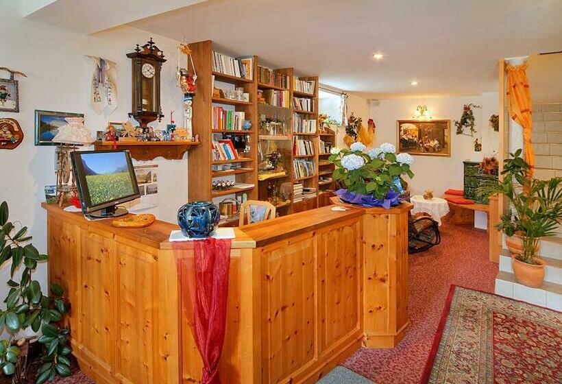 Номер Стандарт с Балконом, Pension Villa Claudia Augusta