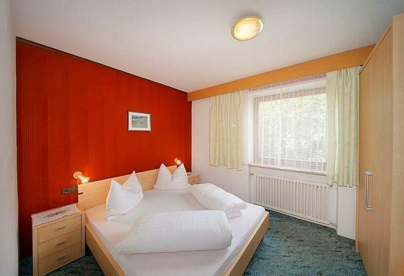 Апартаменты 1 Спальня с Балконом, Pension Villa Claudia Augusta