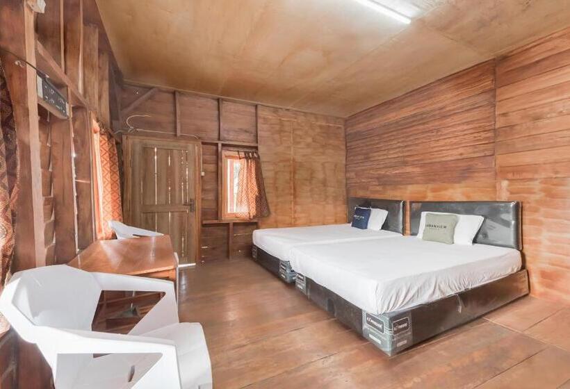 Люкс, Urbanview Hotel D Pineapple Villa Ciater By Reddoorz