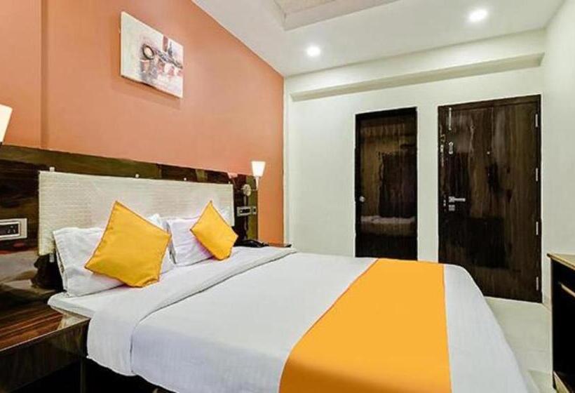 Номер Deluxe, Fabhotel Starlight Nx