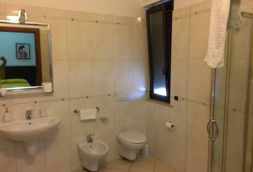 Номер Deluxe с Балконом, B&b Armony 111