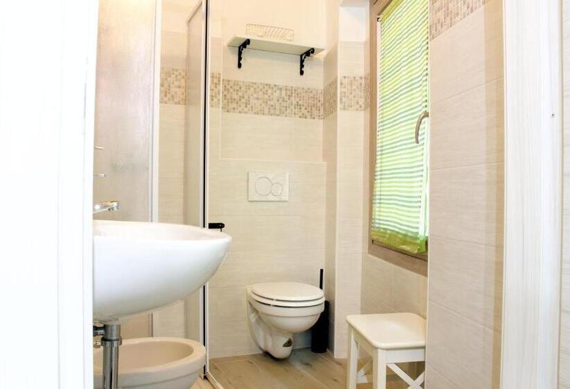 Четырехместный Номер Стандарт, La Magnolia Guests House